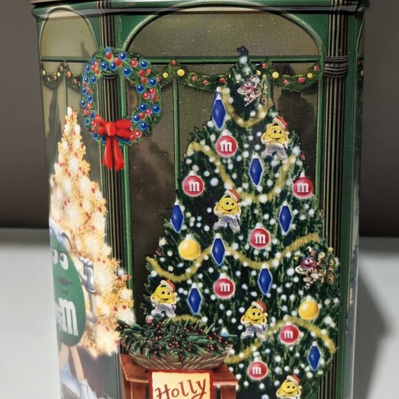 Bundle: M&M’s Christmas Tin + Coca-Cola Drive-In Tin - Picture 15 of 15